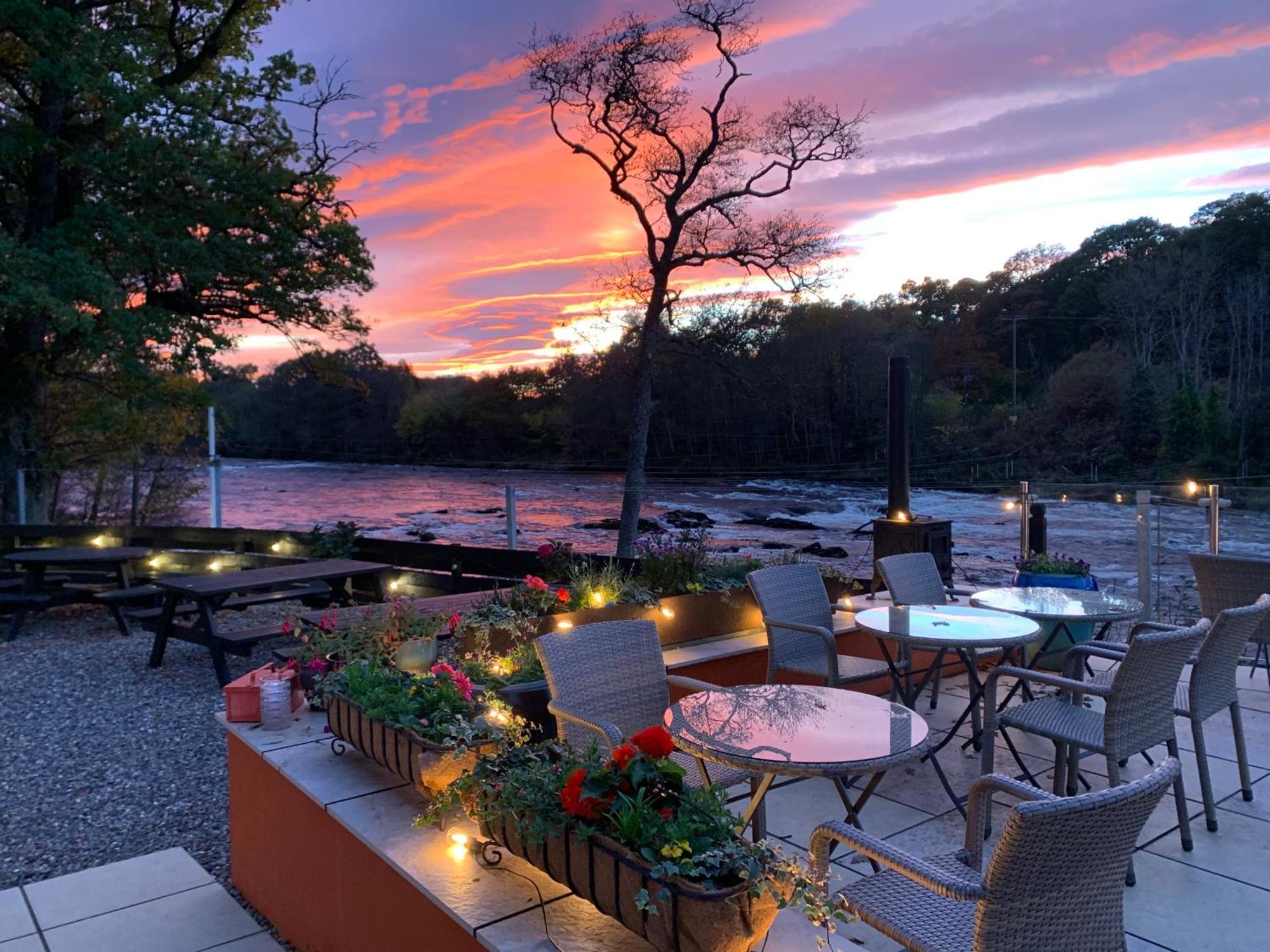 The Inn On The Tay 피틀로크리 외부 사진